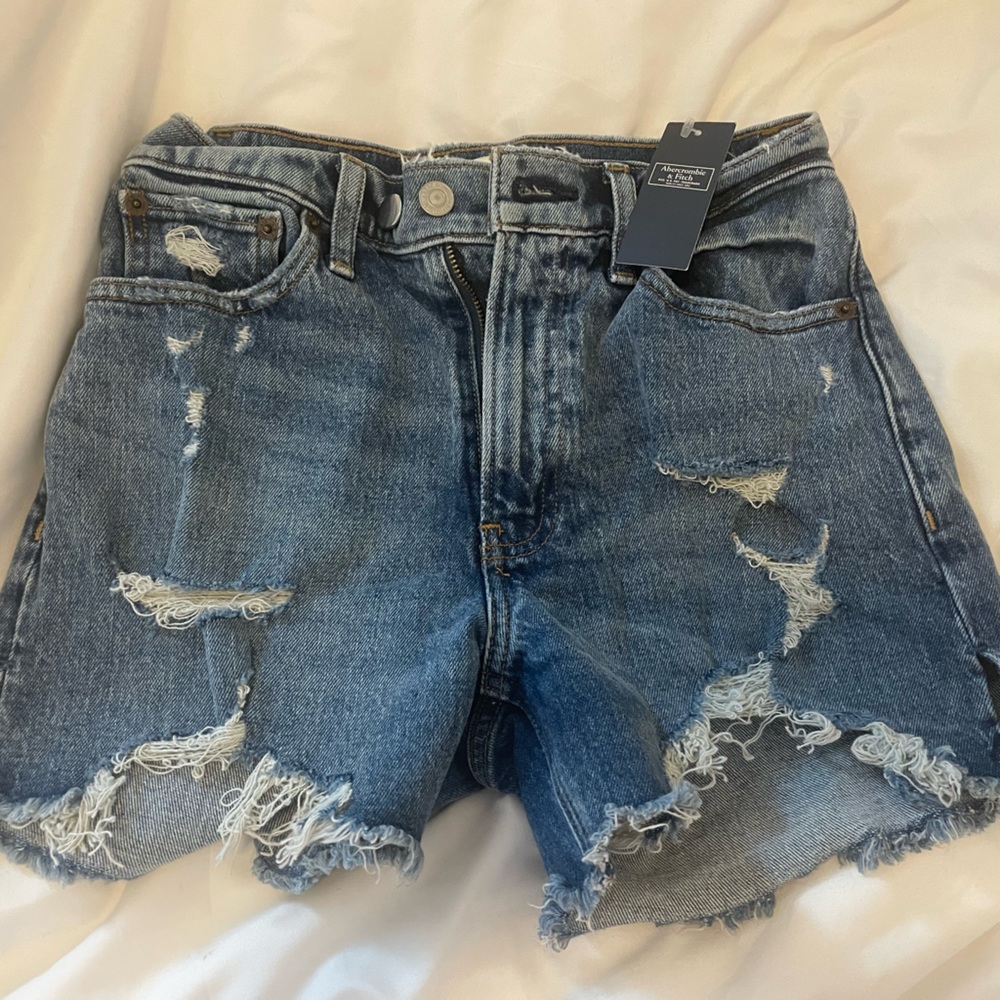 Abercrombie high rise mom jean shorts